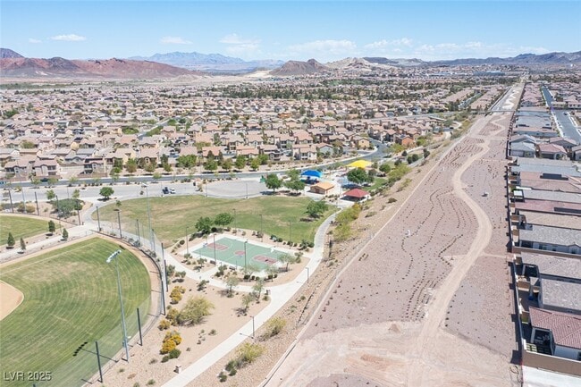 property at 117 Royal Cascade Ave