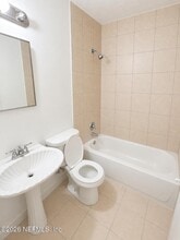 7104 Ken Knight Dr W in Jacksonville, FL - Building Photo - Building Photo