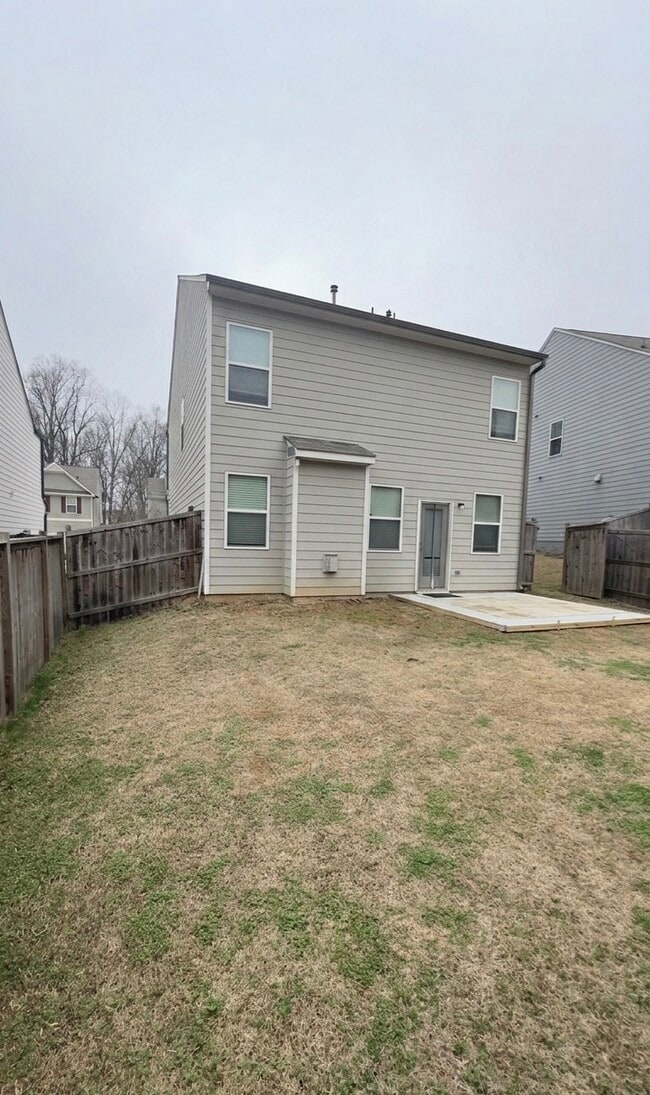 232 Aimes Dr in Dawsonville, GA - Foto de edificio - Building Photo