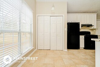 18 Oakdale Dr in Stockbridge, GA - Foto de edificio - Building Photo