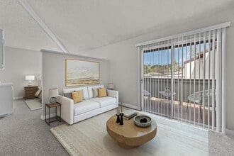 Brighton Park Apartments in Claremont, CA - Building Photo - Building Photo