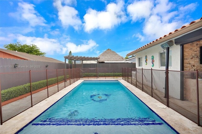 property at 4225 SW 33rd St