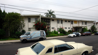 The Duquesne Apartments in Hawthorne, CA - Building Photo - Building Photo