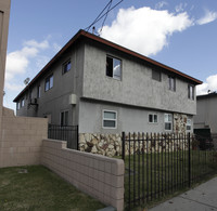 12939 Oxnard St in Van Nuys, CA - Foto de edificio - Building Photo