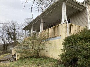1204 Valley Dr SW in Knoxville, TN - Building Photo - Building Photo