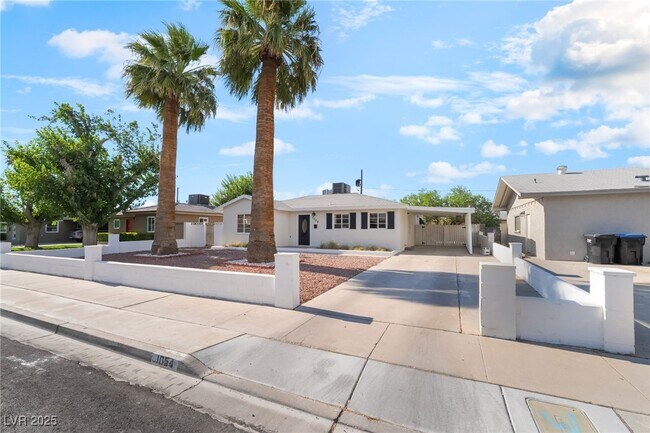 1054 E Hassett Ave in Las Vegas, NV - Building Photo - Building Photo