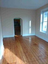 417 W Walnut St in Perkasie, PA - Building Photo - Building Photo