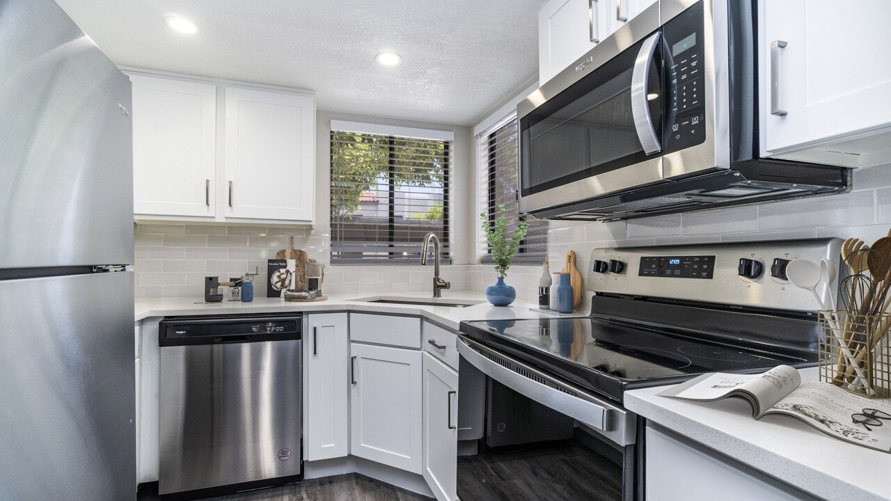 Mosaic in Scottsdale, AZ - Building Photo