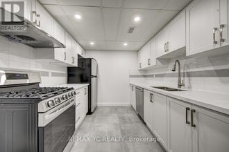 31 Morgan Ave in Markham, ON - Building Photo - Building Photo