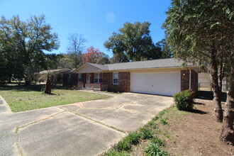 9481 Hummingbird Blvd in Pensacola, FL - Building Photo - Building Photo