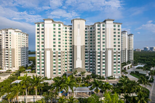 Grande Phoenician at the Grande Preserve in Naples, FL - Foto de edificio - Building Photo