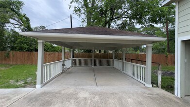 21253 South St in New Caney, TX - Building Photo - Building Photo