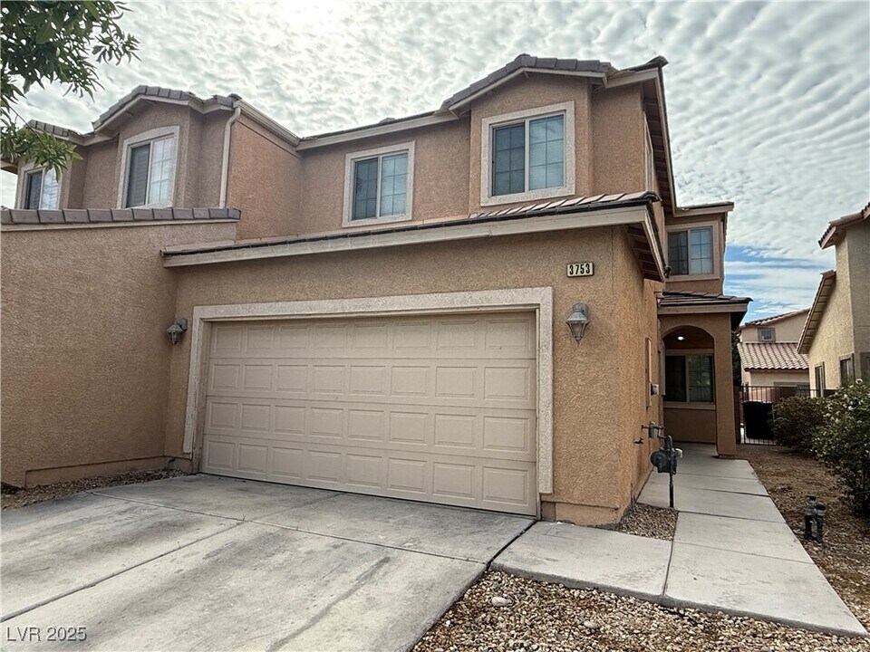 3753 Thomas Patrick Ave in North Las Vegas, NV - Building Photo