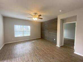 102 Oak Path Ln in Harvest, AL - Building Photo - Building Photo