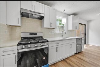 1159 Saint Augustine Pl NE in Atlanta, GA - Building Photo - Building Photo