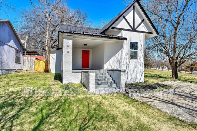 property at 619 E Sears St