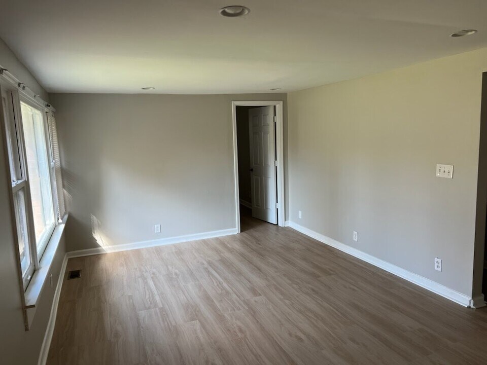 311 Burke Ave in Indianapolis, IN - Building Photo