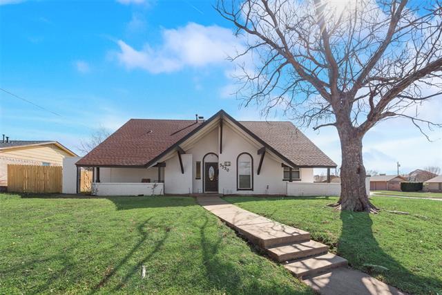 3530 Grande Bulevar Blvd in Irving, TX - Building Photo - Building Photo
