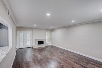 9830 Bent Branch Ln in Dallas, TX - Building Photo - Building Photo