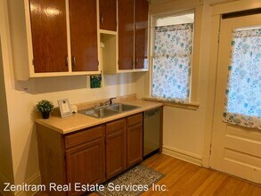 136 Elgin Ave in Forest Park, IL - Building Photo - Building Photo