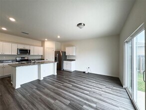 102 Gemsbok Rd in Hutto, TX - Building Photo - Building Photo