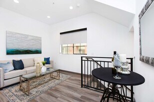 161 N Normandie Ave in Los Angeles, CA - Building Photo