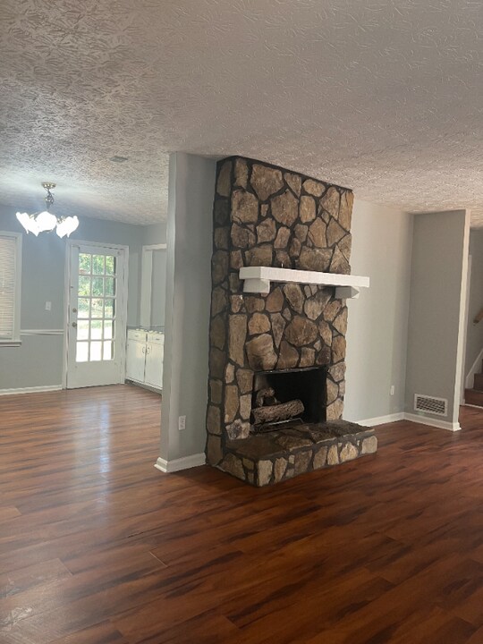 1675 Oak Ridge Way NW in Lawrenceville, GA - Building Photo