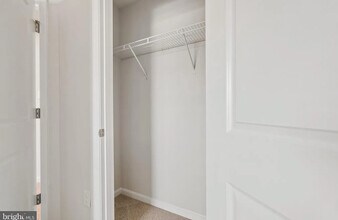 262 Ensemble Way in Frederick, MD - Foto de edificio - Building Photo