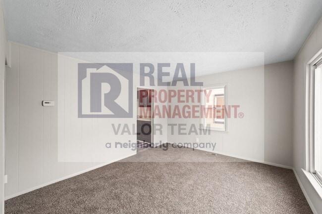 CMHA Ready - Newly Renovated 4bd/1 bath Co in Cleveland, OH - Building Photo - Building Photo