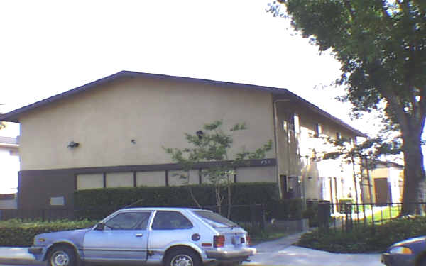 4781 Canoga St in Montclair, CA - Building Photo - Building Photo