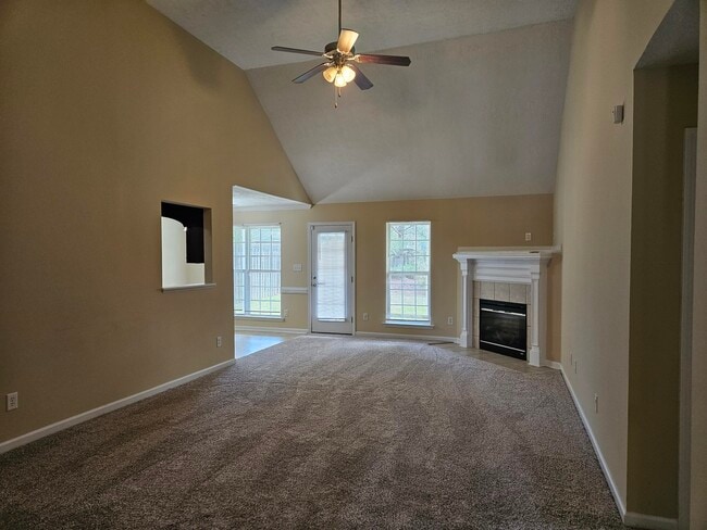 450 Lory Ln in Grovetown, GA - Building Photo - Building Photo
