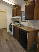 4155 Osage St in Sweet Home, OR - Building Photo - Building Photo