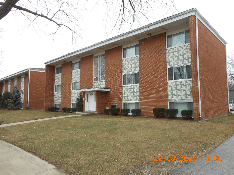 567 Pershing Ave in Glen Ellyn, IL - Building Photo