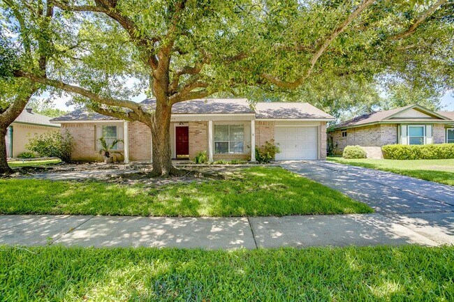 2504 Ewell Dr in League City, TX - Building Photo - Building Photo