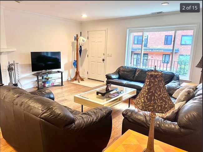 61 Grove St in Stamford, CT - Building Photo - Building Photo