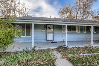 3201 S Holly St in Denver, CO - Building Photo - Building Photo