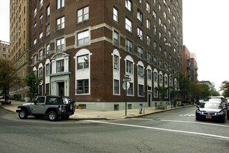 370 Riverside Drive in New York, NY - Building Photo - Building Photo