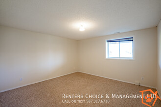 Pet Friendly Condo Apartment in Paradise C in Lethbridge, AB - Building Photo - Building Photo