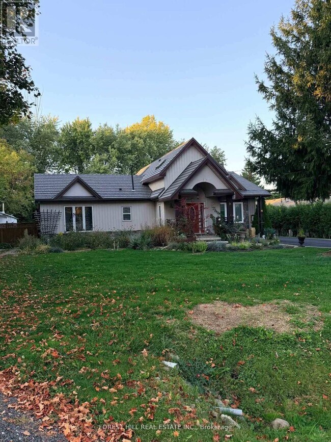 240 Martins St in Pickering, ON - Building Photo - Building Photo