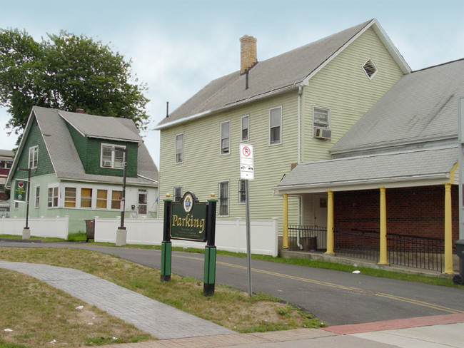 394 Franklin Ave in Hartford, CT - Building Photo - Building Photo