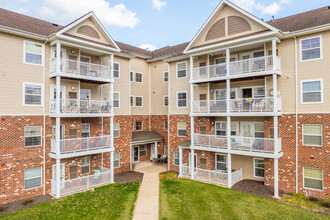 French Creek - 62 and older community in Phoenixville, PA - Foto de edificio - Building Photo