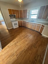 814 Cass St in Saginaw, MI - Building Photo - Building Photo