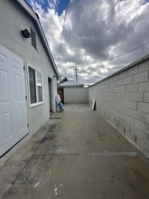 8025-8024 Gardendale St in Downey, CA - Building Photo - Building Photo