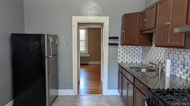 36 Lake St in Highland Falls, NY - Building Photo - Building Photo