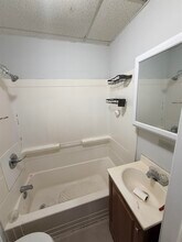 213 Webster Ave in Jersey City, NJ - Building Photo - Building Photo