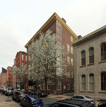 Penn's View in Philadelphia, PA - Building Photo - Building Photo