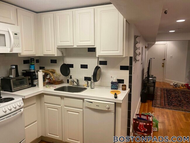 45 Westland Ave, Unit 4 in Boston, MA - Building Photo - Building Photo