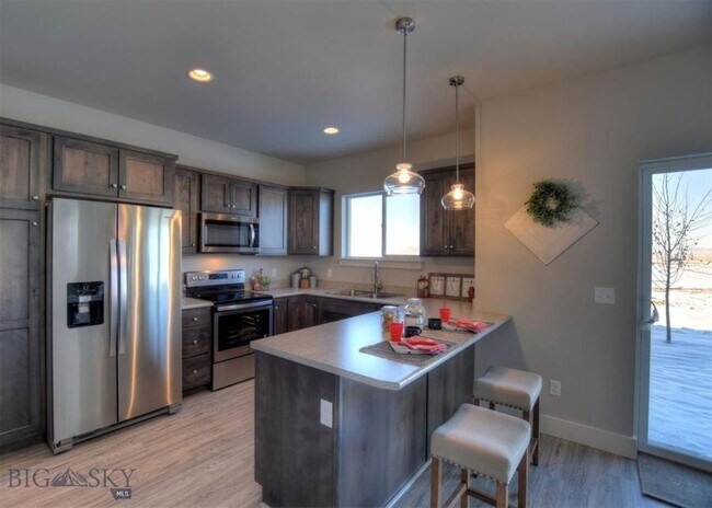 property at 1514 Rugged Crk Ave