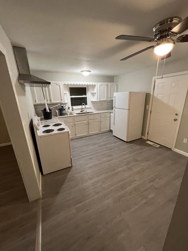 property at 132 Allnutt Dr