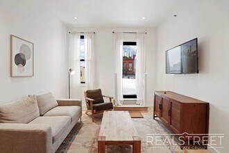 Spacious Bushwick 6BR with Open Kitchen, Laundry & Roof Deck in Brooklyn, NY - Building Photo - Building Photo